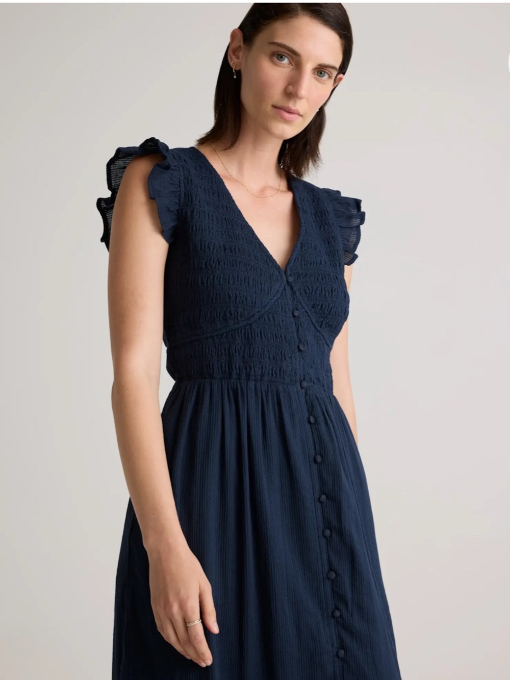 NWT Quince Organic Textured Cotton Smocked V-Neck Midi Dress Sz Small - Picture 6 of 8